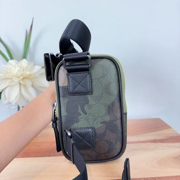 NWT Coach Multifunction Phone Pack In Signature Canvas With Camo Print - Picture 6 of 8